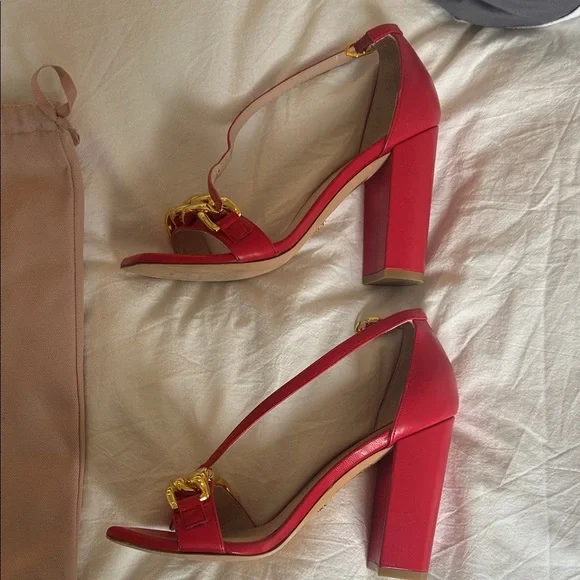 Stuart Weitzman Red Heels with Gold Chain Accent - Picture 4 of 6